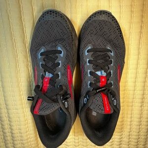 Women's Brooks Divide Running Shoes Sz 7.5 B